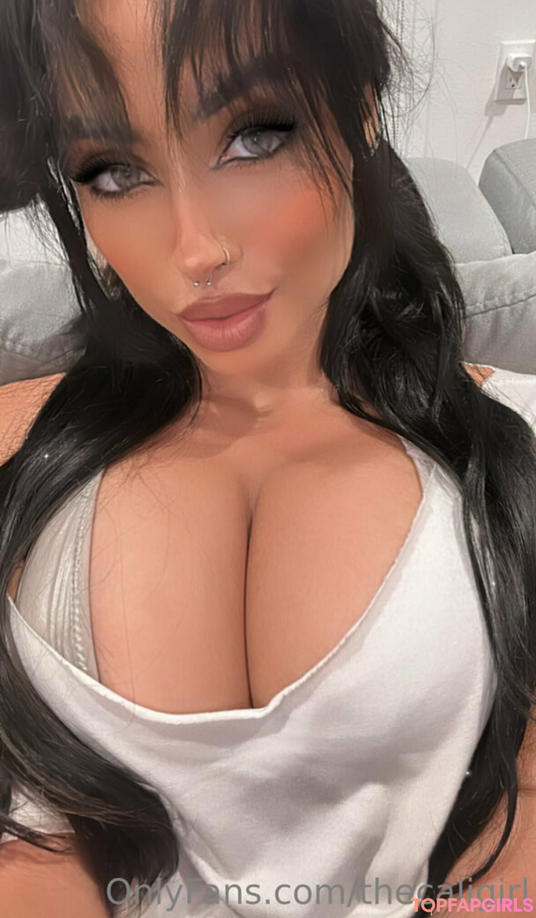 Photo nue de fuite OnlyFans de Thecaligirl #357 Photo nue de fuite OnlyFans de Thecaligirl #357