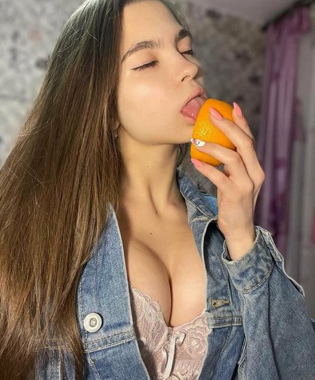 Photo nue de fuite OnlyFans de Valeria Lerochka