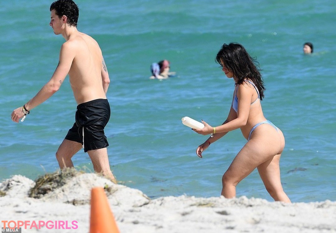 Photo nue de fuite OnlyFans de Camila Cabello #99 Photo nue de fuite OnlyFans de Camila Cabello #99