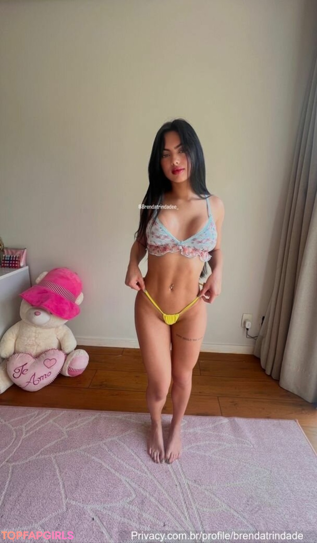 Photo nue de fuite OnlyFans de Brenda Trindade #635 Photo nue de fuite OnlyFans de Brenda Trindade #635