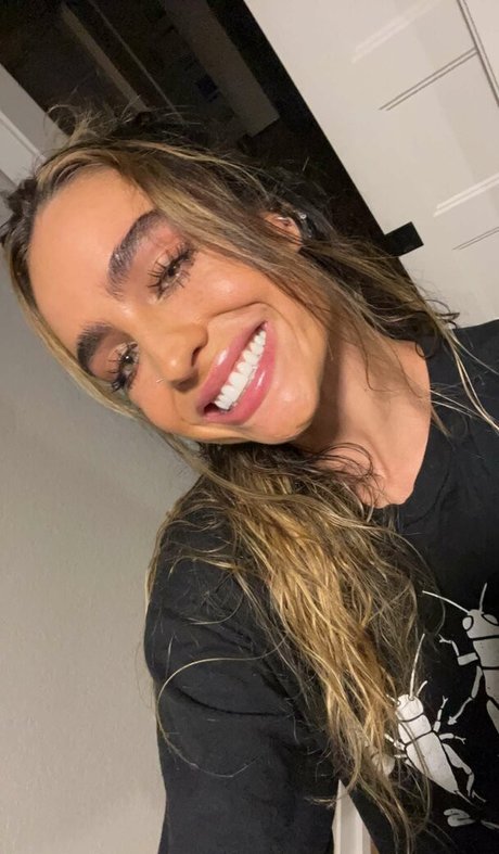 Sommer Ray