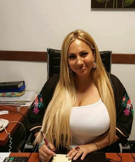 Blonde_maria