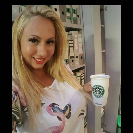 Blonde_maria