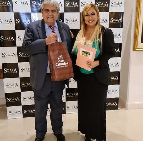 Blonde_maria