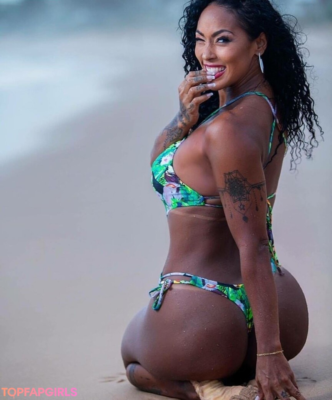 Photo nue de fuite OnlyFans de Rosiane Pinheiro #224 Photo nue de fuite OnlyFans de Rosiane Pinheiro #224