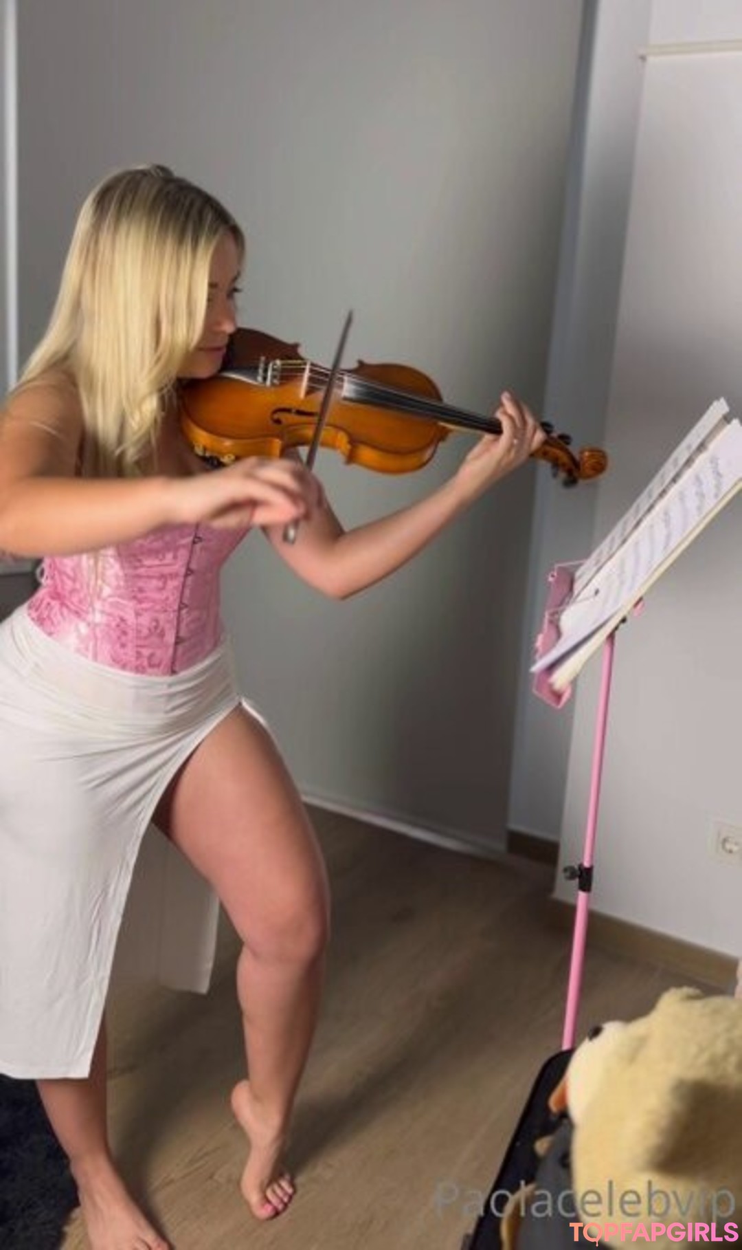 Photo nue de fuite OnlyFans de Paola Celeb #68 Photo nue de fuite OnlyFans de Paola Celeb #68