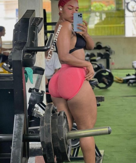 Photo nue de fuite OnlyFans de Maryoficialfit
