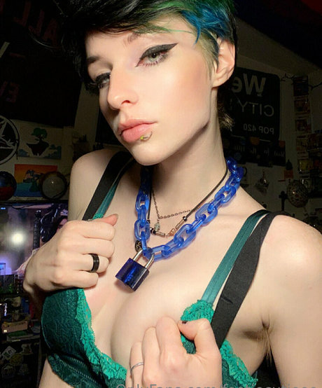 Feetiecutieee