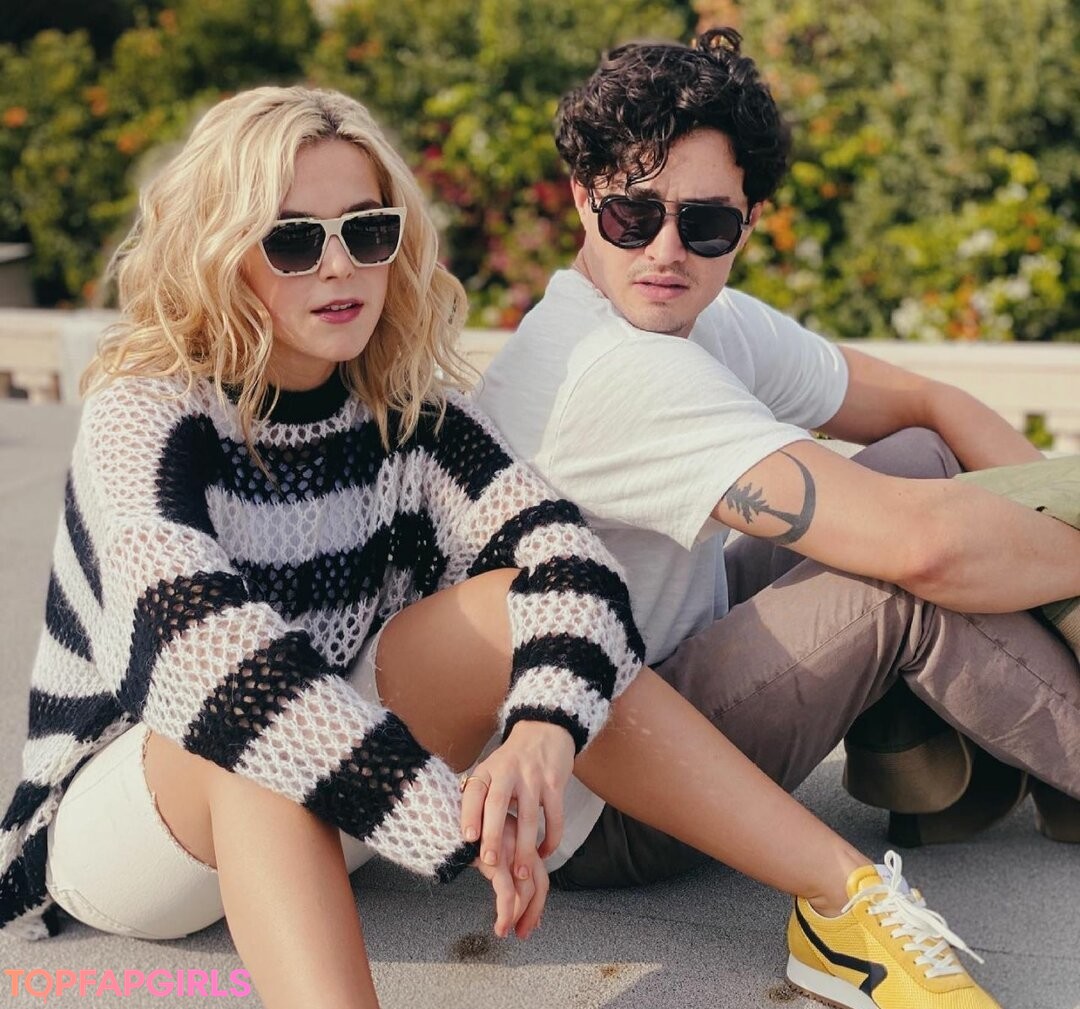 Photo nue de fuite OnlyFans de Kiernan Shipka #1039 Photo nue de fuite OnlyFans de Kiernan Shipka #1039