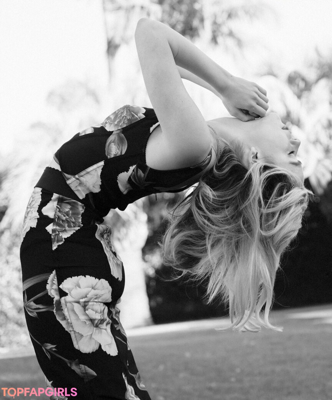 Photo nue de fuite OnlyFans de Kiernan Shipka #1044