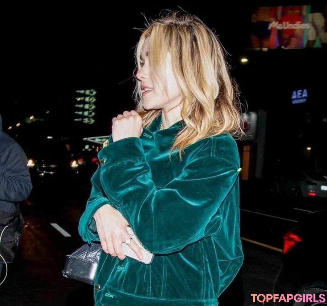 Photo nue de fuite OnlyFans de Kiernan Shipka #1094 Photo nue de fuite OnlyFans de Kiernan Shipka #1094