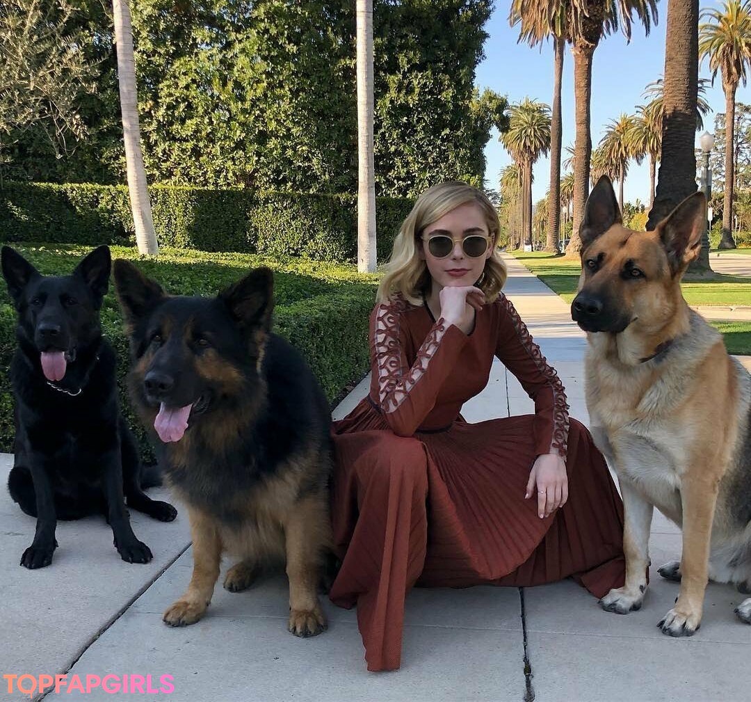 Photo nue de fuite OnlyFans de Kiernan Shipka #1129