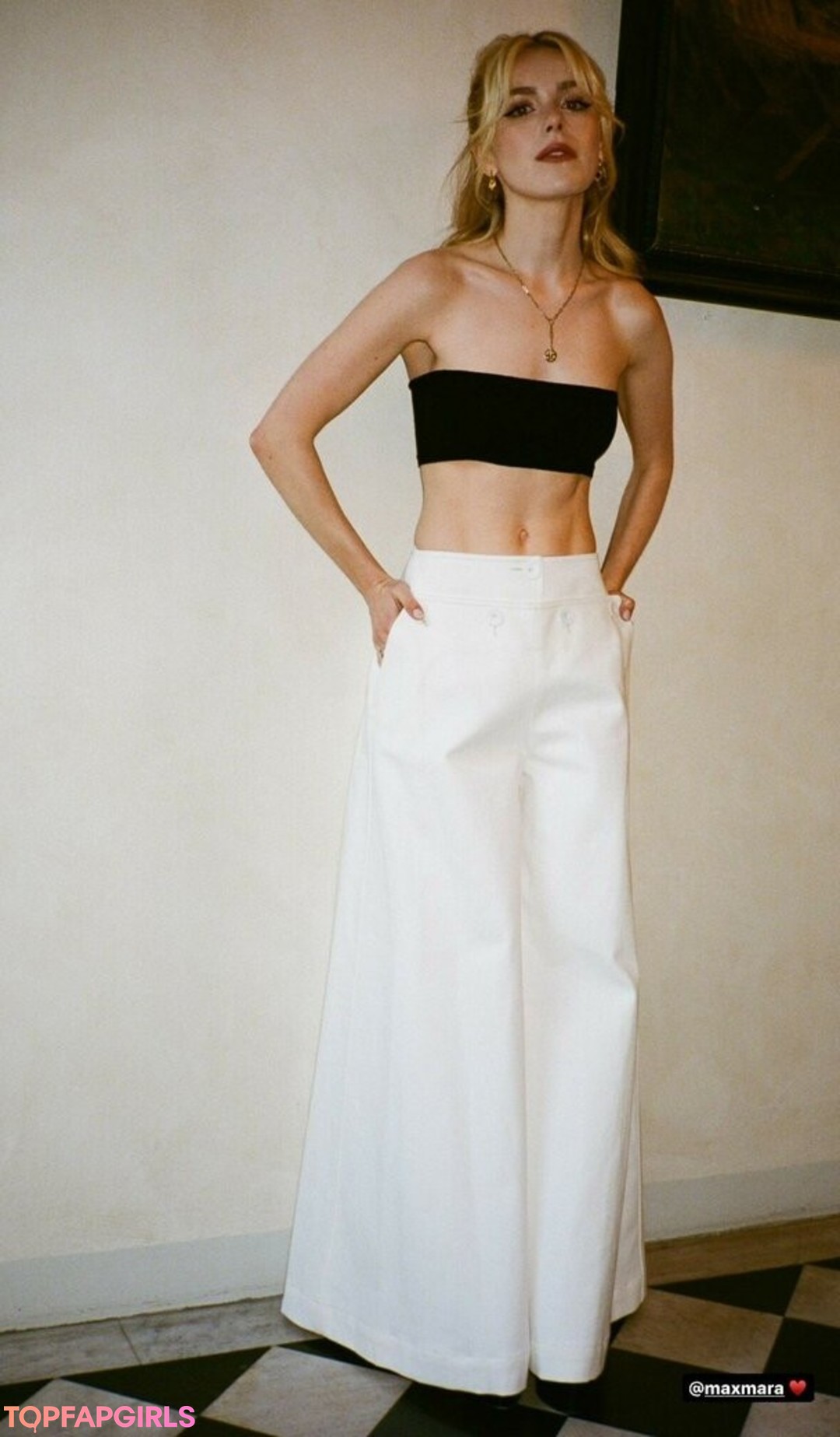 Photo nue de fuite OnlyFans de Kiernan Shipka #1379