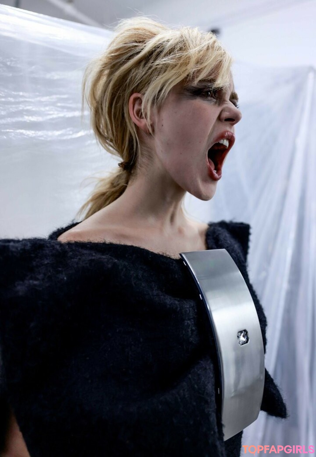 Photo nue de fuite OnlyFans de Kiernan Shipka #1509