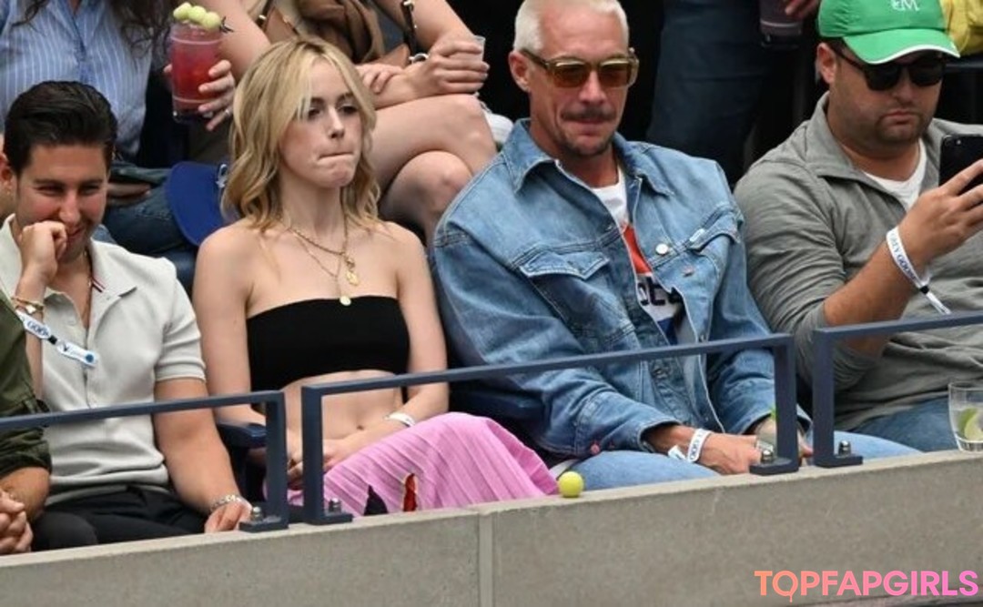 Photo nue de fuite OnlyFans de Kiernan Shipka #1574 Photo nue de fuite OnlyFans de Kiernan Shipka #1574