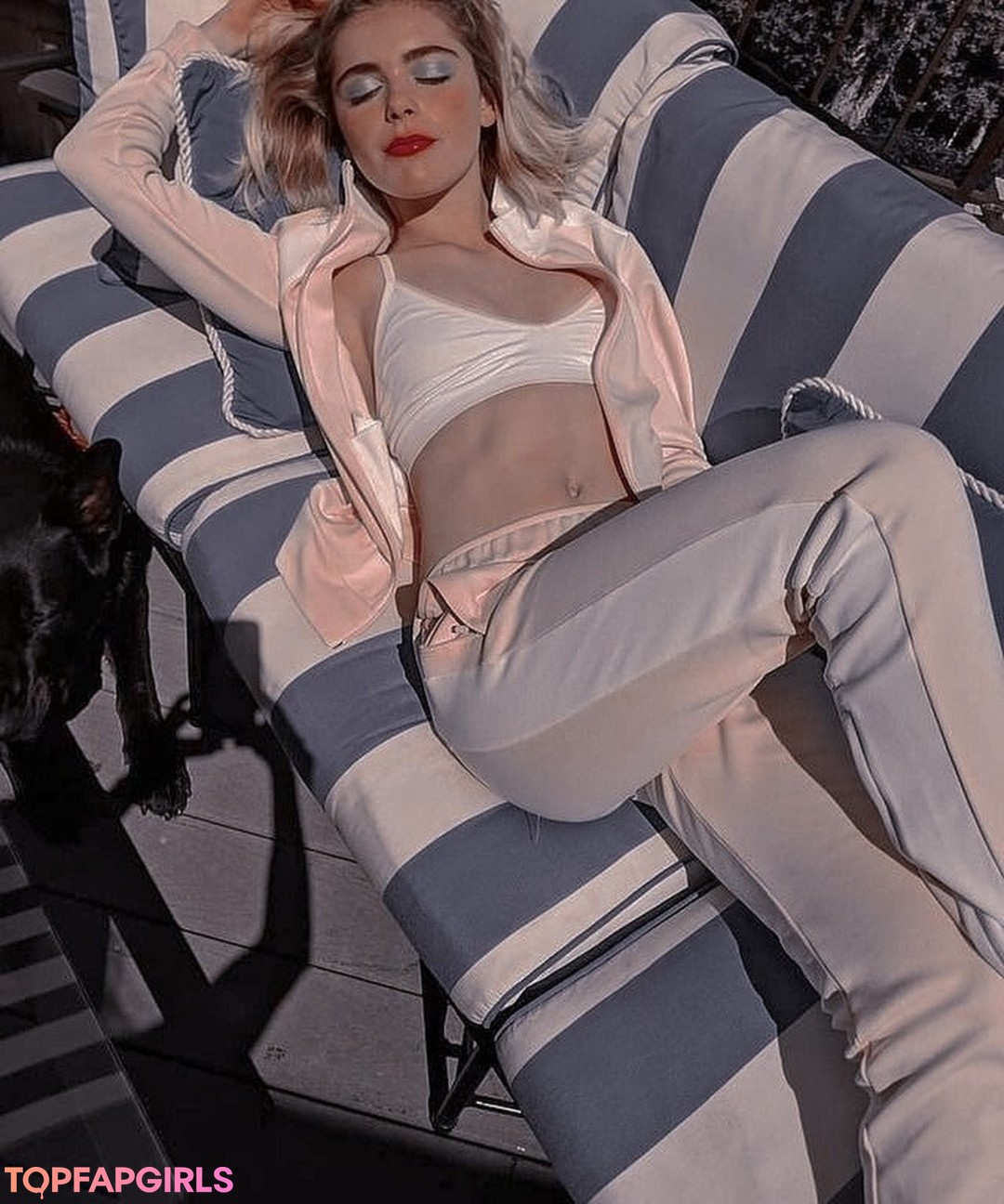 Photo nue de fuite OnlyFans de Kiernan Shipka #218 Photo nue de fuite OnlyFans de Kiernan Shipka #218
