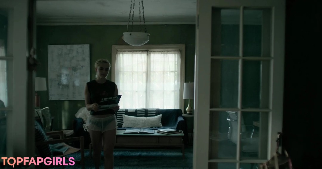 Photo nue de fuite OnlyFans de Kiernan Shipka #658 Photo nue de fuite OnlyFans de Kiernan Shipka #658