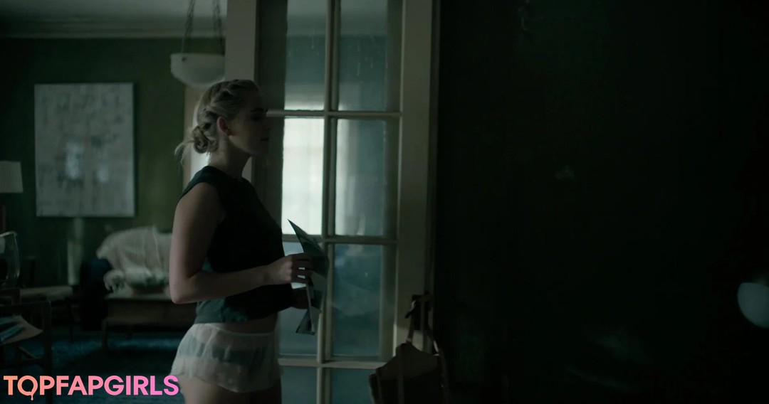 Photo nue de fuite OnlyFans de Kiernan Shipka #660 Photo nue de fuite OnlyFans de Kiernan Shipka #660