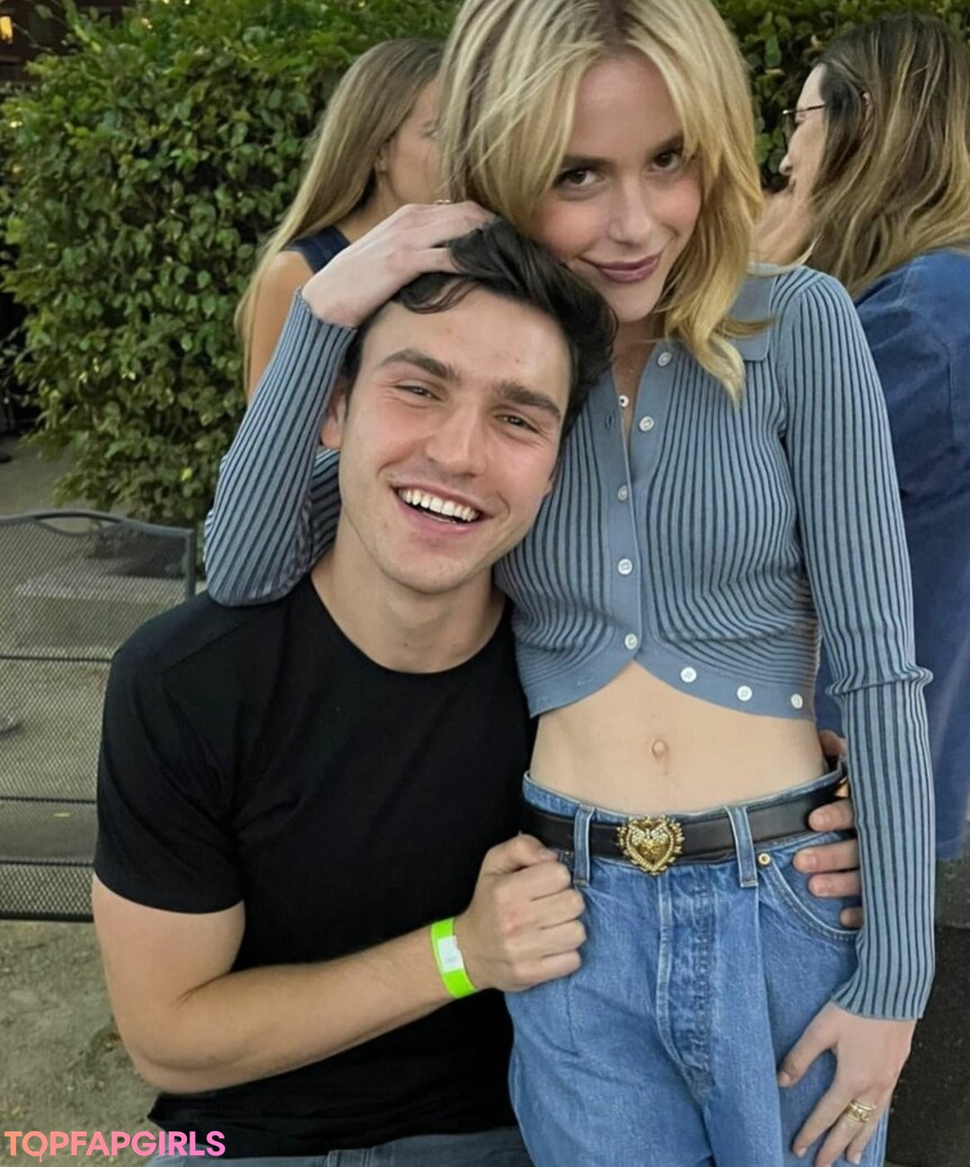 Photo nue de fuite OnlyFans de Kiernan Shipka #725 Photo nue de fuite OnlyFans de Kiernan Shipka #725