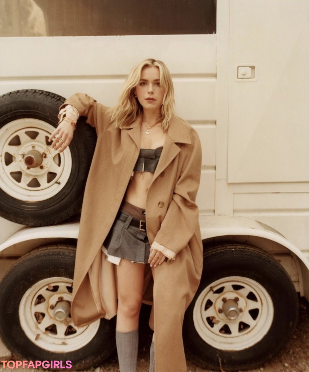 Photo nue de fuite OnlyFans de Kiernan Shipka #90 Photo nue de fuite OnlyFans de Kiernan Shipka #90