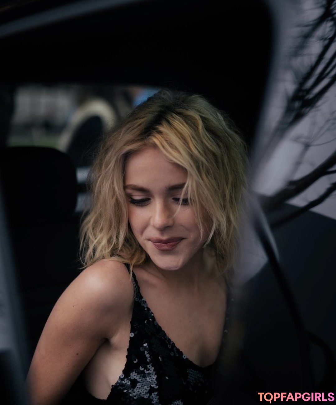 Photo nue de fuite OnlyFans de Kiernan Shipka #92 Photo nue de fuite OnlyFans de Kiernan Shipka #92