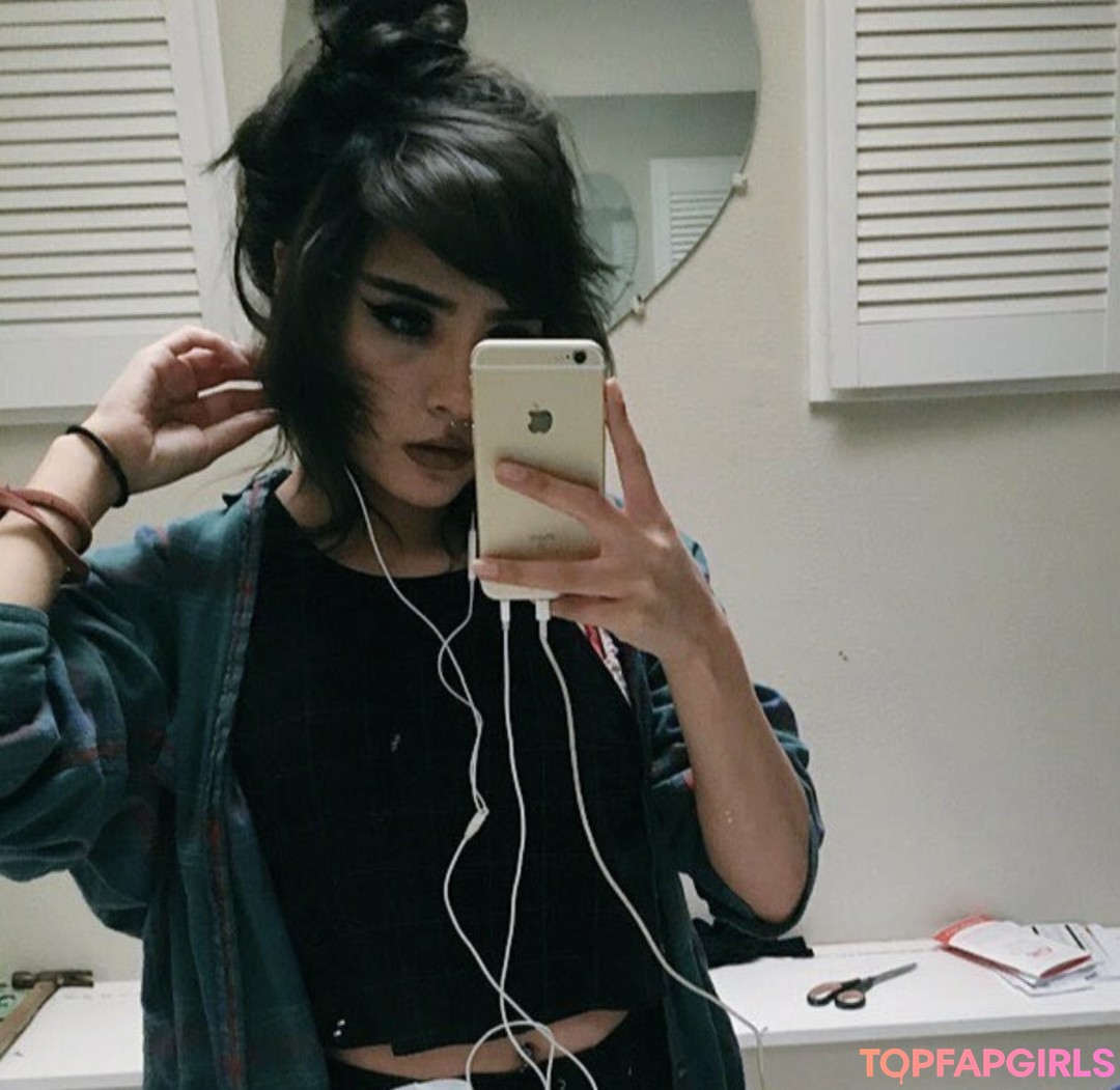 Photo nue de fuite OnlyFans de Noodlenom #27 Photo nue de fuite OnlyFans de Noodlenom #27