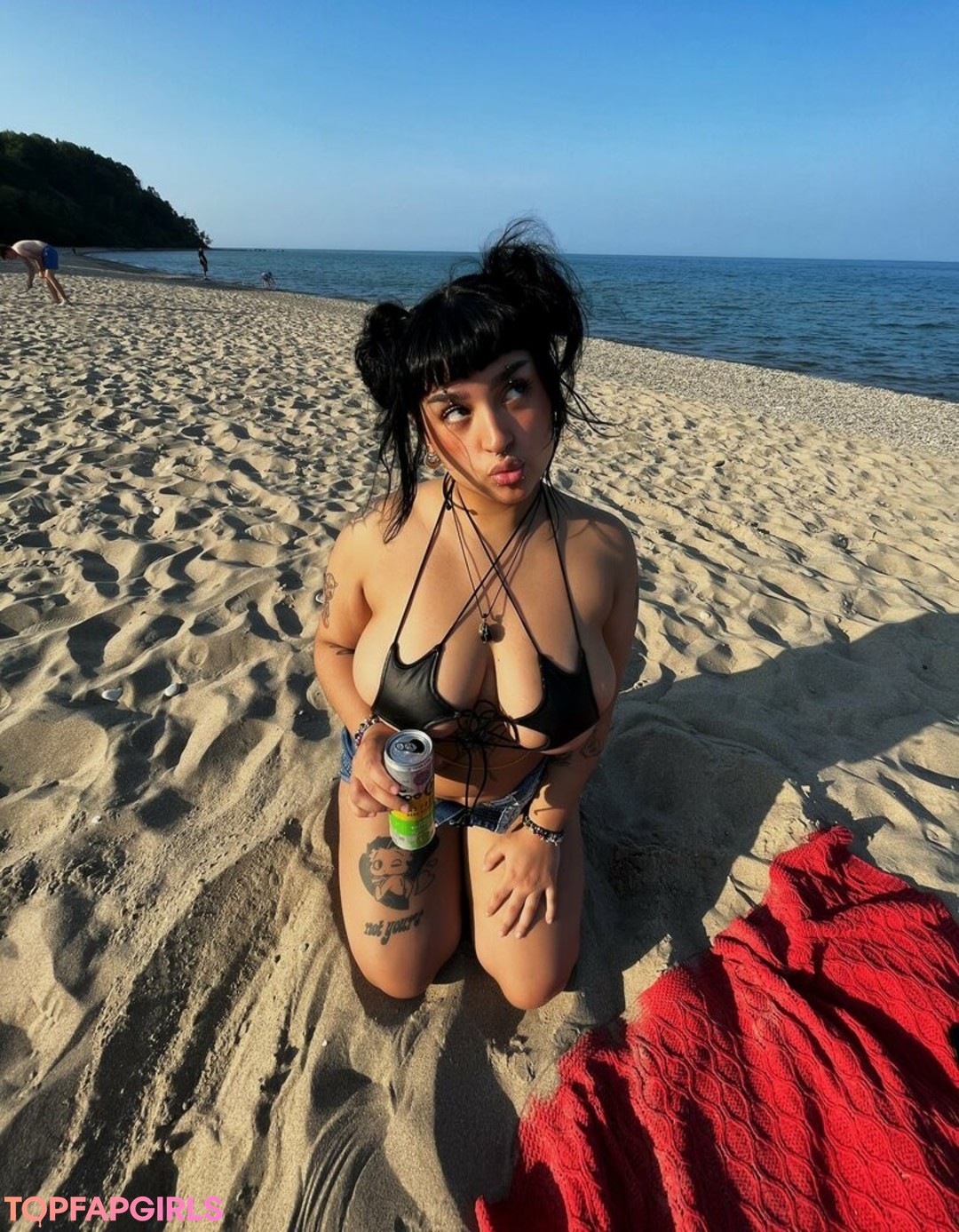 Photo nue de fuite OnlyFans de Strawbewyswing #40 Photo nue de fuite OnlyFans de Strawbewyswing #40