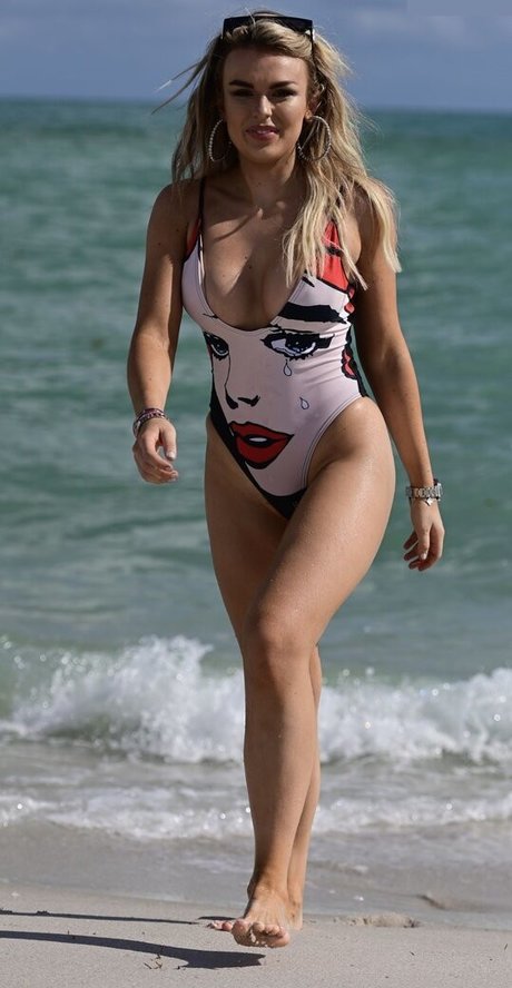 Tallia Storm