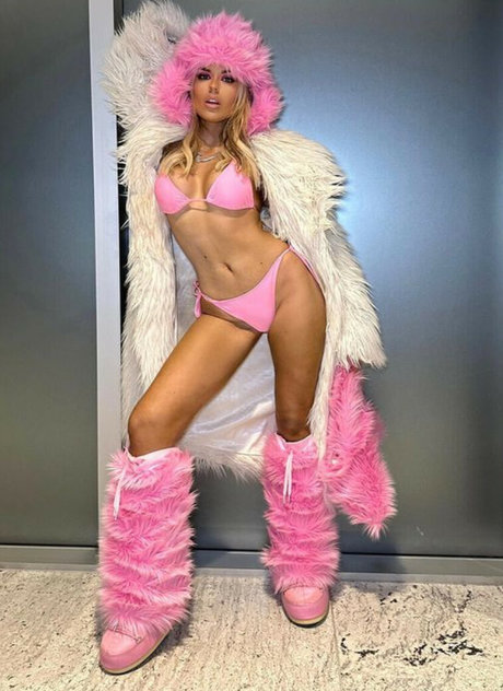Tallia Storm