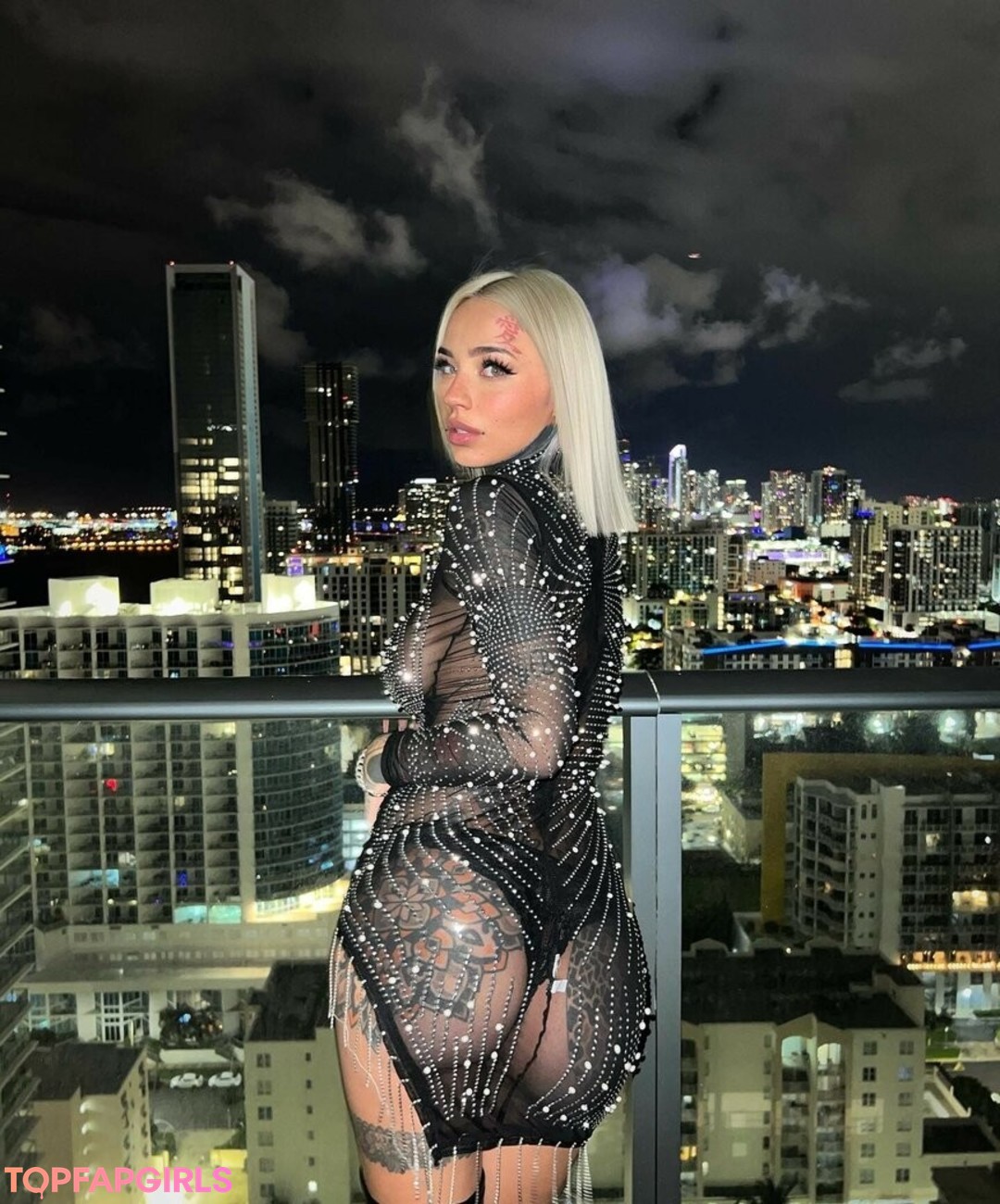 Photo nue de fuite OnlyFans de Fishball Suicide #1671