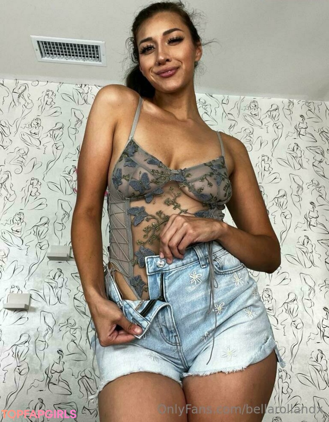 Photo nue de fuite OnlyFans de Bellarollandx #309 Photo nue de fuite OnlyFans de Bellarollandx #309
