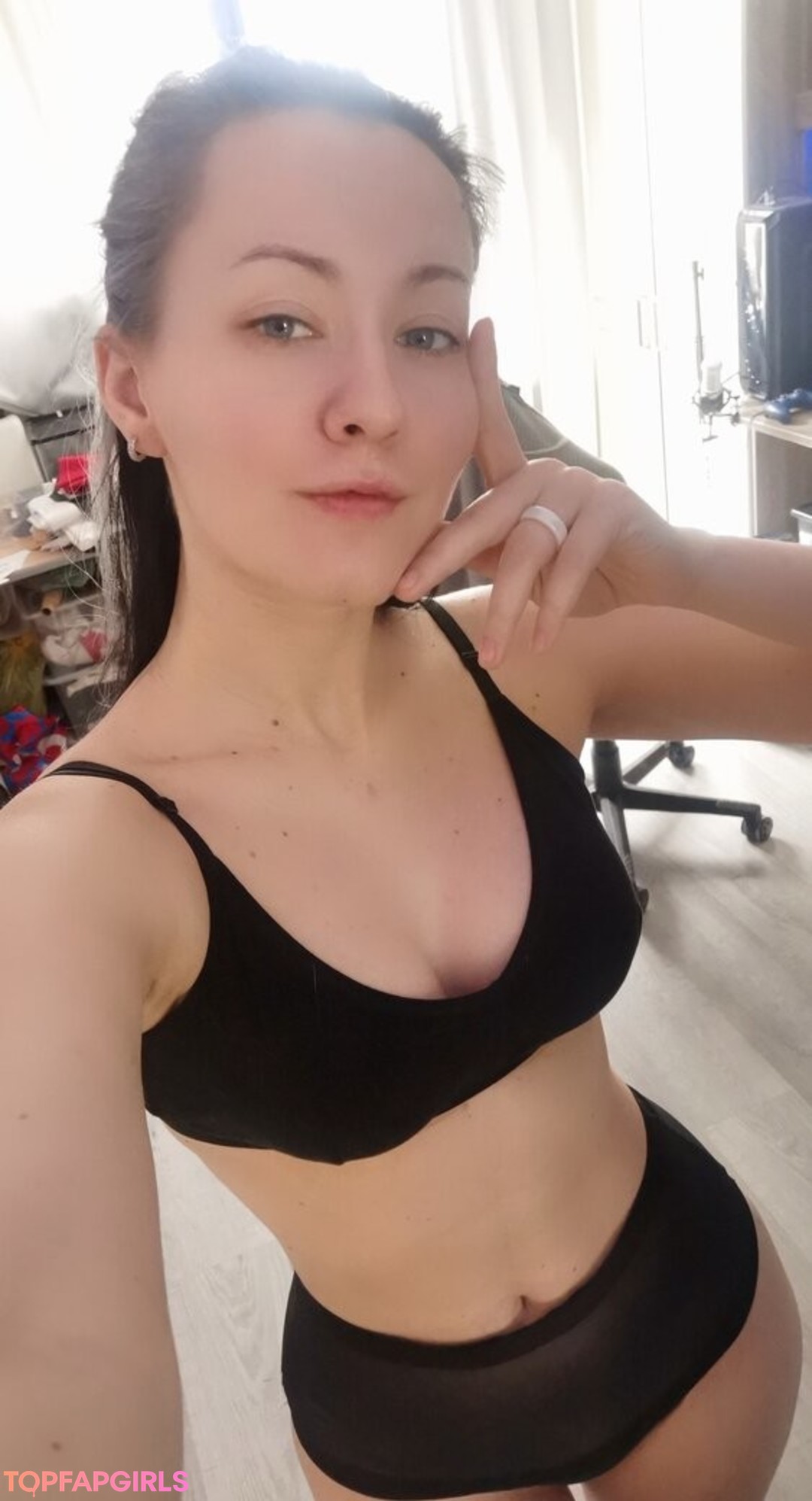 Photo nue de fuite OnlyFans de Oniksiya Sofinikum #637 Photo nue de fuite OnlyFans de Oniksiya Sofinikum #637