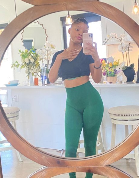 Photo nue de fuite OnlyFans de Halle Bailey
