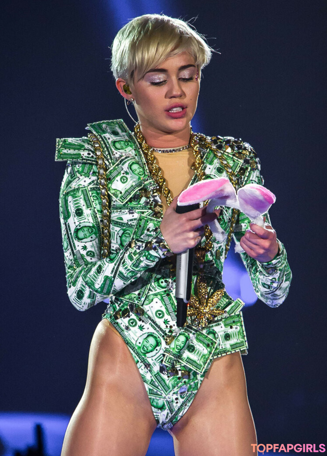 Photo nue de fuite OnlyFans de Miley Cyrus #1267