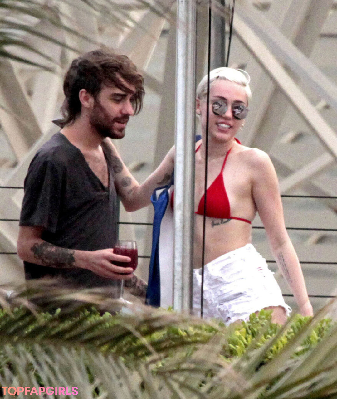 Photo nue de fuite OnlyFans de Miley Cyrus #1479