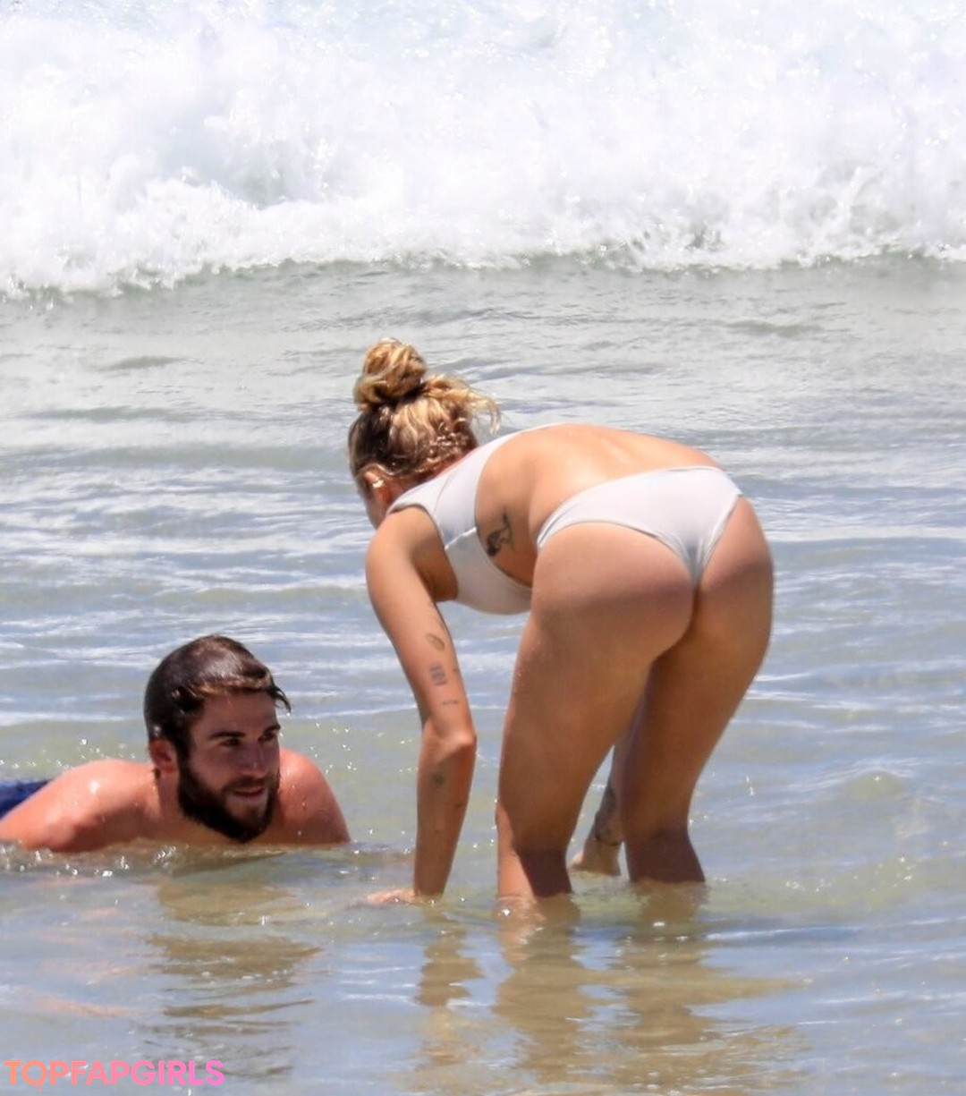 Photo nue de fuite OnlyFans de Miley Cyrus #1581