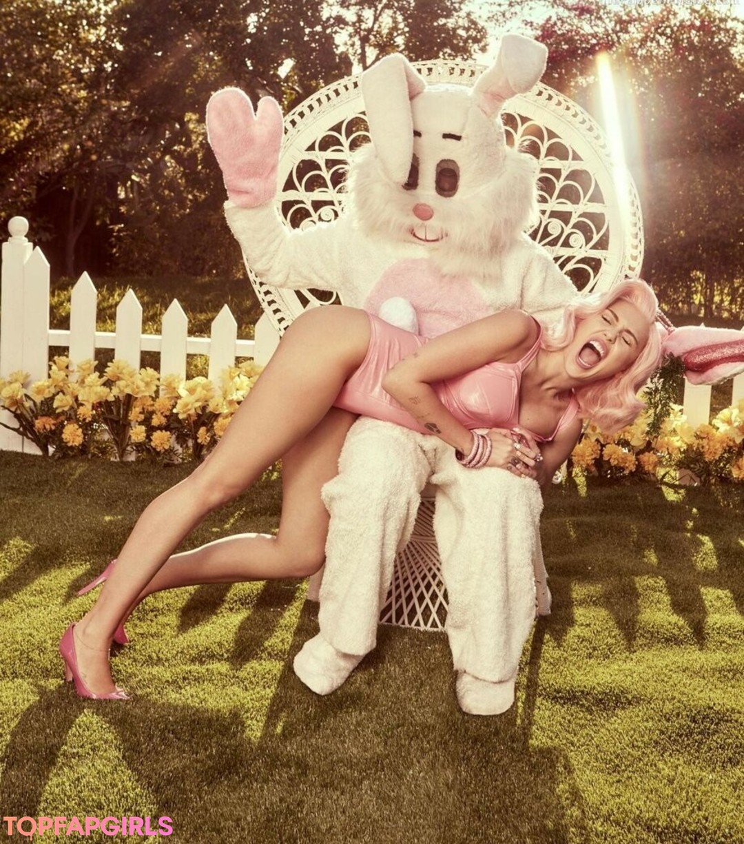 Photo nue de fuite OnlyFans de Miley Cyrus #1805