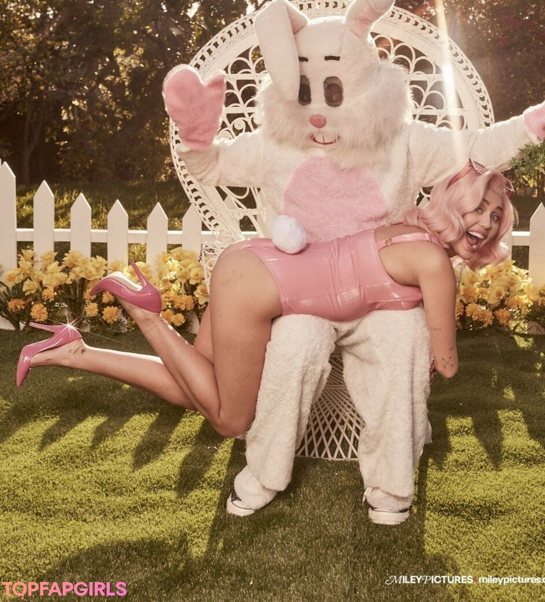 Photo nue de fuite OnlyFans de Miley Cyrus #1810