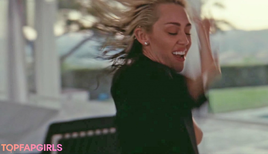 Photo nue de fuite OnlyFans de Miley Cyrus #1939