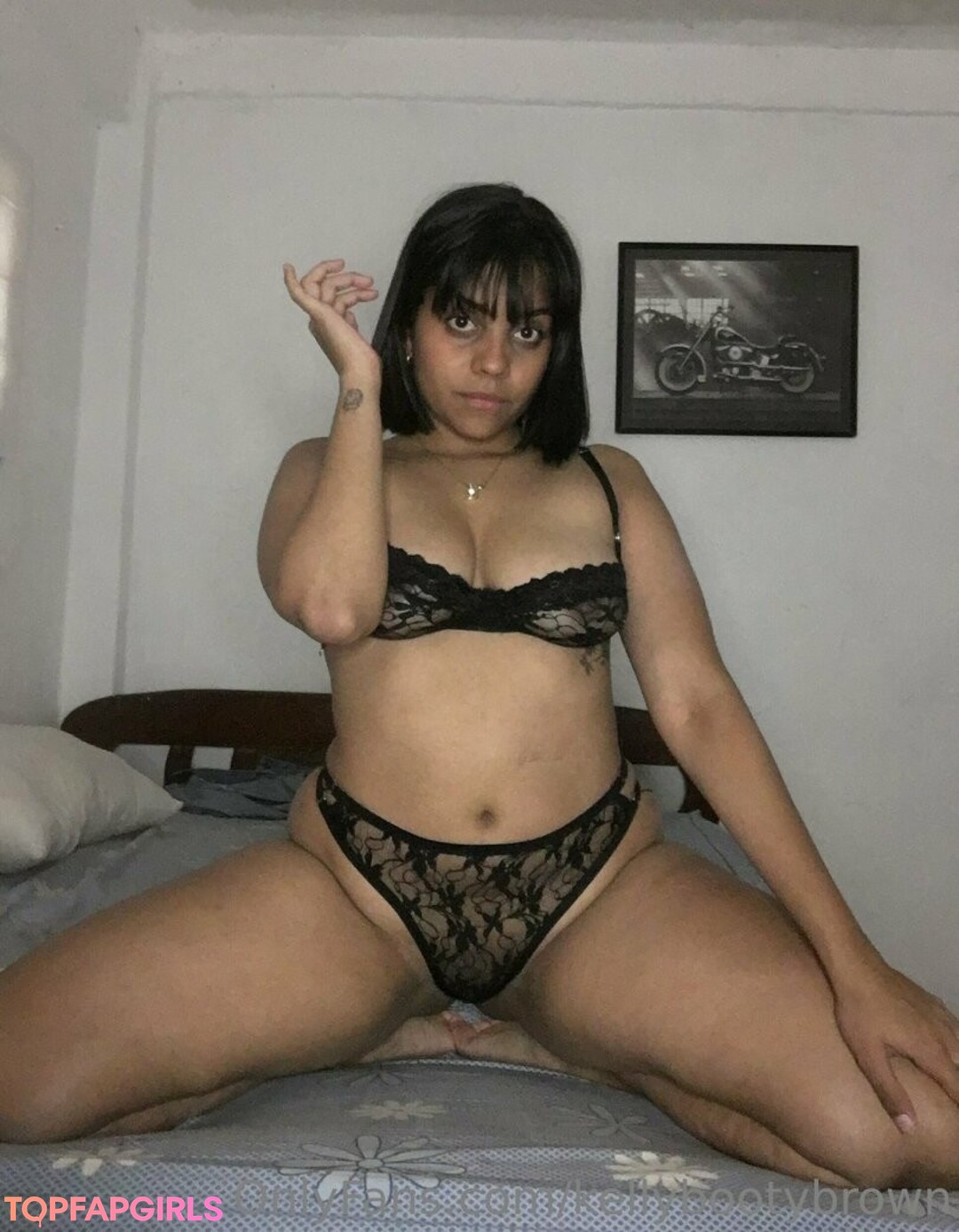 Photo nue de fuite OnlyFans de Kellybootybrown #37 Photo nue de fuite OnlyFans de Kellybootybrown #37