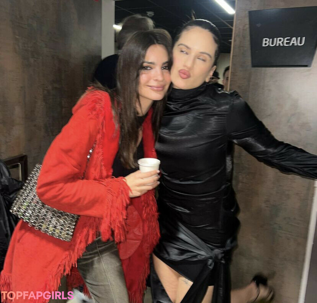 Photo nue de fuite OnlyFans de Emily Ratajkowski #1212
