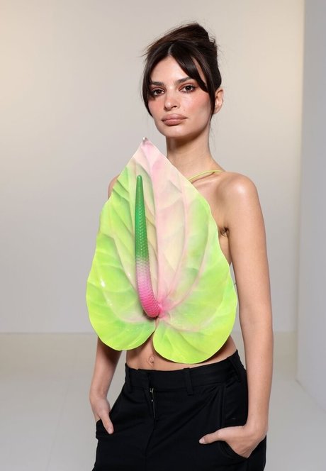 Emily Ratajkowski