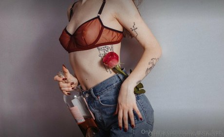 Molly_grey_free