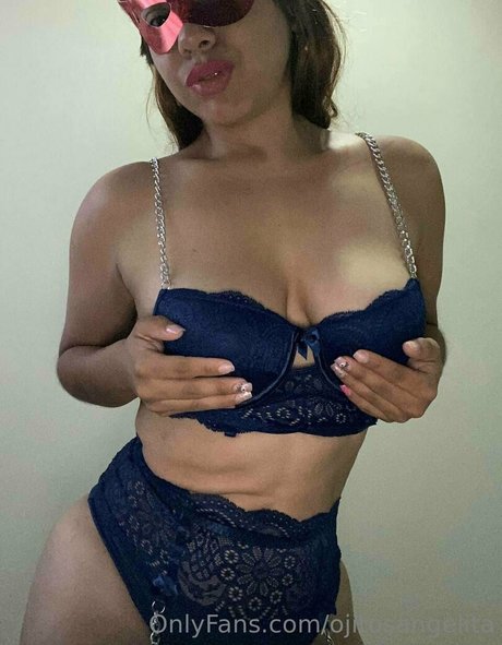Photo nue de fuite OnlyFans de Ojitosangelita