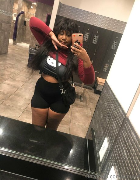Photo nue de fuite OnlyFans de Xiouuu