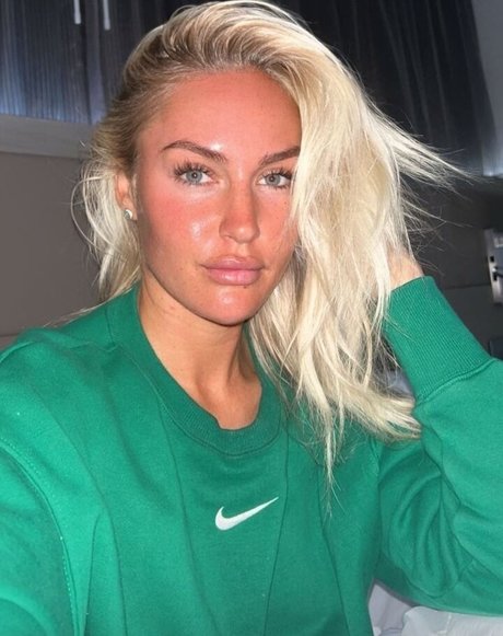Charley Hull