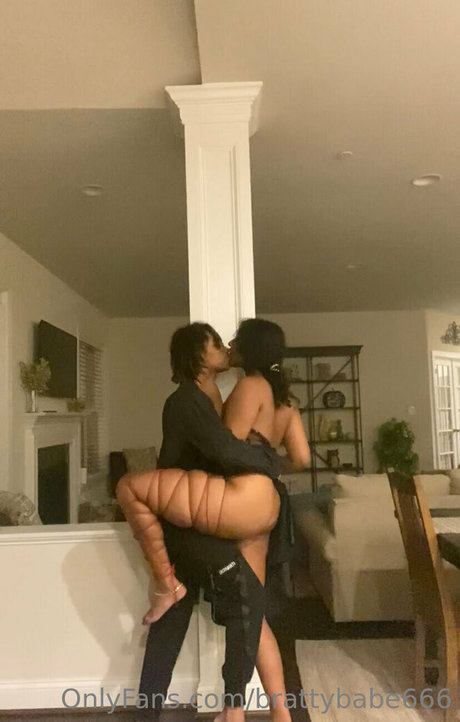 Photo nue de fuite OnlyFans de Brattybabe666
