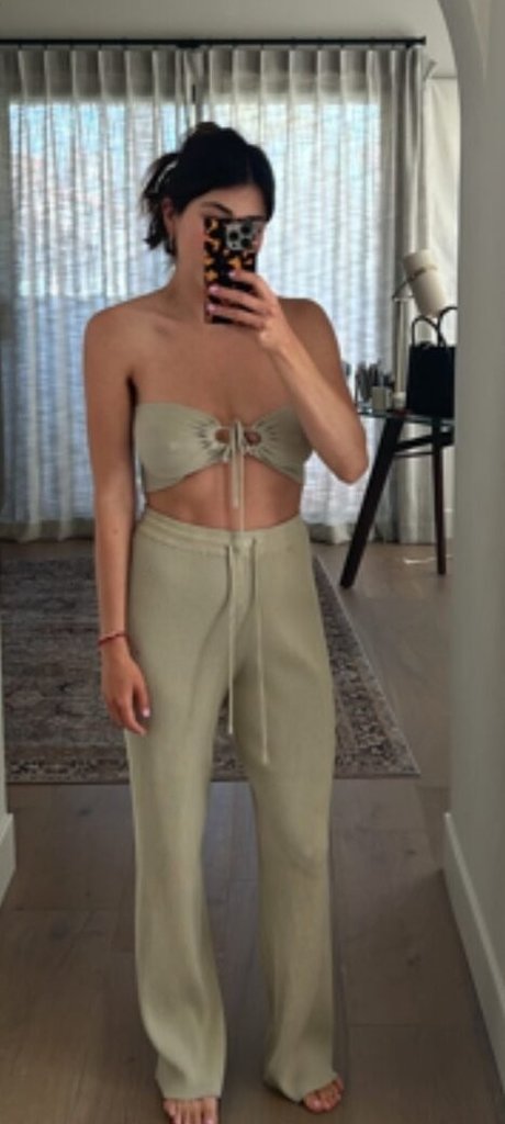 Daniella Monet