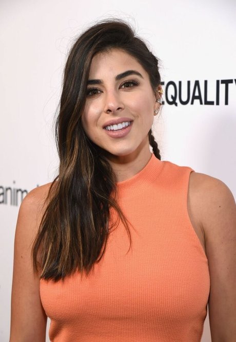 Daniella Monet