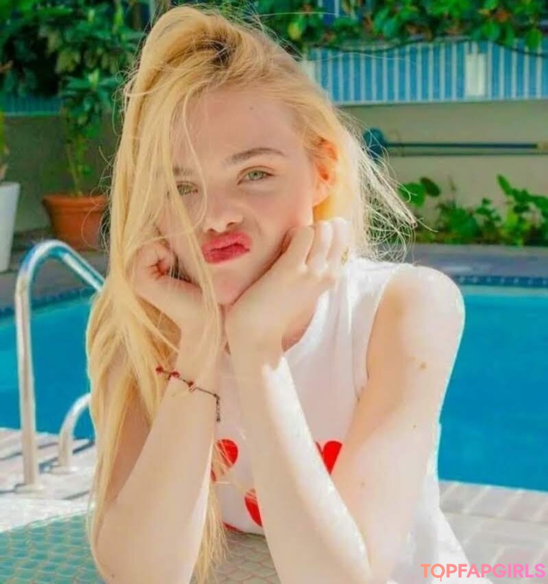Photo nue de fuite OnlyFans de Elle Fanning #1071
